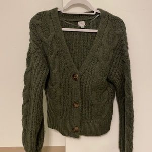 Chunky knit green cardigan